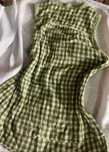 Sale!!Green Gingham Sleeveless Top