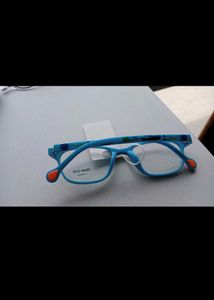 Kids Specs.. Boys  Girls Both......It's New With TAG