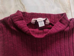 Ribbed Mock Neck Top