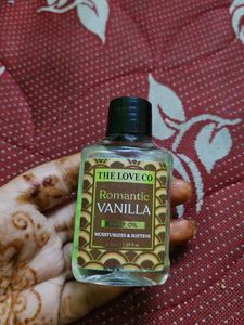 The Love Co. Romantic Vanilla Body Oil