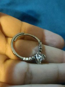 Sparkling Solitaire Ring