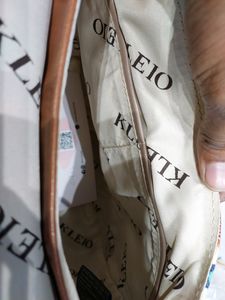 Kleio Brawn New Sling Bag