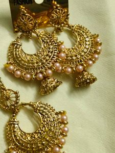golden Jhumka Earrings Set