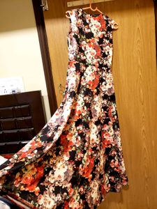Floral Print Sleeveless Maxi Dress
