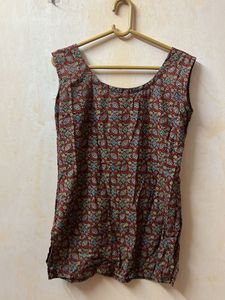 Vibrant Indian Style Sleeveless Kurta