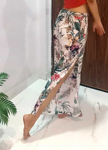 Side Slit Flated Tropical Pant