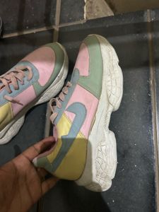 Stylish Colorblock Sneakers