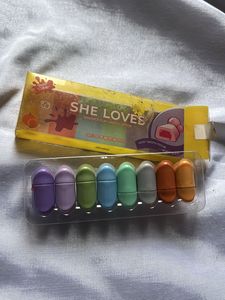 SHE LOVES Lipstick Set - 8 Mini Lipsticks