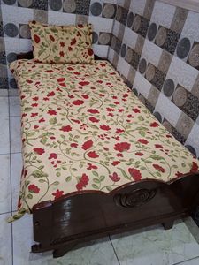 Bedsheet With Pillow Cover
