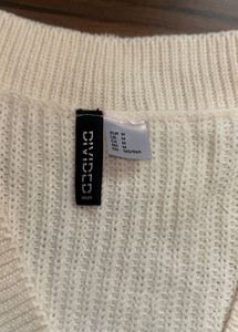 Cute Whiteish Knit V-Neck Vest - Size L