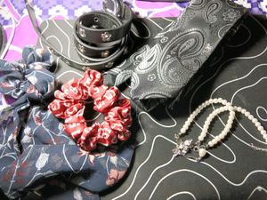 Assorted accessories bundle