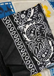 Stylish Black Paisley Bandana Headband