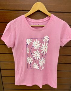 Cute Pink Daisy T-Shirt