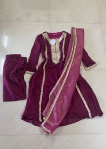 BRAND NEW Elegant Purple Kurta Set with Dupatta