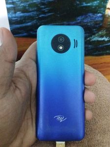 Basic Feature Phone ITEL semi screen touch