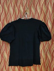 Chic Black Puff Sleeve Top