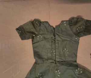 Elegant Olive green Organza Puff Sleeve Dress