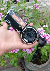Sony HDR-CX1800E”