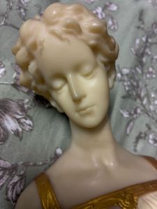 Vintage Style Female Bust Figurine