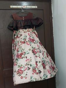 Beautiful Gown For Girls And Tenagers