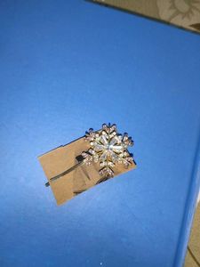 Sparkling Snowflake Hair Clip