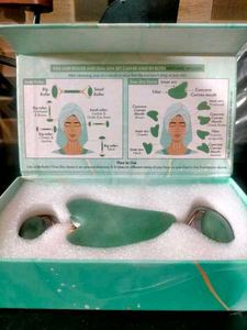 Jade Roller &amp; Gua Sha Set