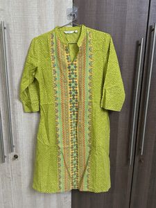 Nice Daily Wear Kurthi Of Size M