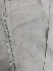 Elegant White Kurta with Embellishments