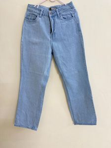 Light Wash High Rise Straight Leg Jeans