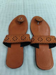 Stylish Brown Leather Flat Sandals