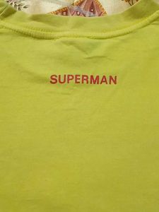 Superman Logo Graphic T-Shirt