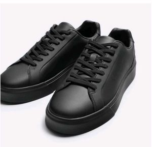 ZARA MEN'S All black sneakers
