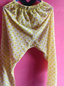 Yellow Printed Kurta pant set L size