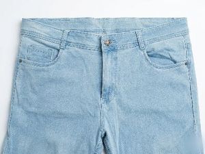 Preloved Light Wash Straight-Leg Jeans ✨
