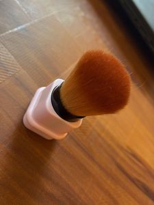 Portable Makeup Brush with Cap