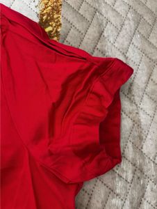 Chic Red Collared Puff Sleeve Top