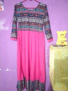 Beautiful Anarkali Kurta With Front Hole ..