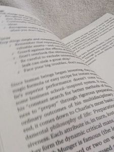 Poor Charlie's Almanack Book
