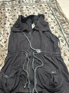 Sleeveless Utility Vest Jacket