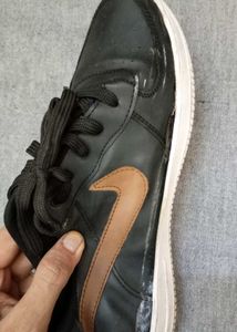 Casual Black &amp; Brown Sneakers