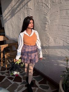 Cute Plaid Mini Skirt with top n shirt Outf