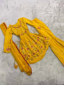 Vibrant Yellow Embroidered 3-Piece Anarkali / Shar
