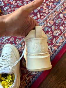 CHANEL Sneakers