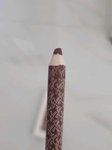 Kay Beauty Matte action lip liner shade hype