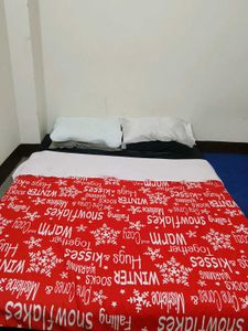 Cozy Winter Snowflake Bedding Set