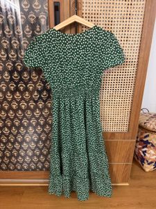 Chic Green Polka Dot Midi Dress