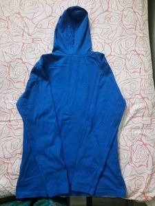 Blue full sleeve t-shirt with hoodie