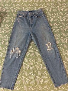 UNIQLO Distressed Light Wash Denim Jeans