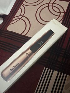 Alan Truman Hair Styler