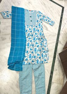 Blue Floral Print Kurta Set with Dupatta (S)
